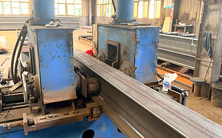 Steel component straightening process at Showhoo factory